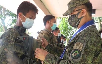 Philippines Soldiers Get Medals After Clash With Armed China .